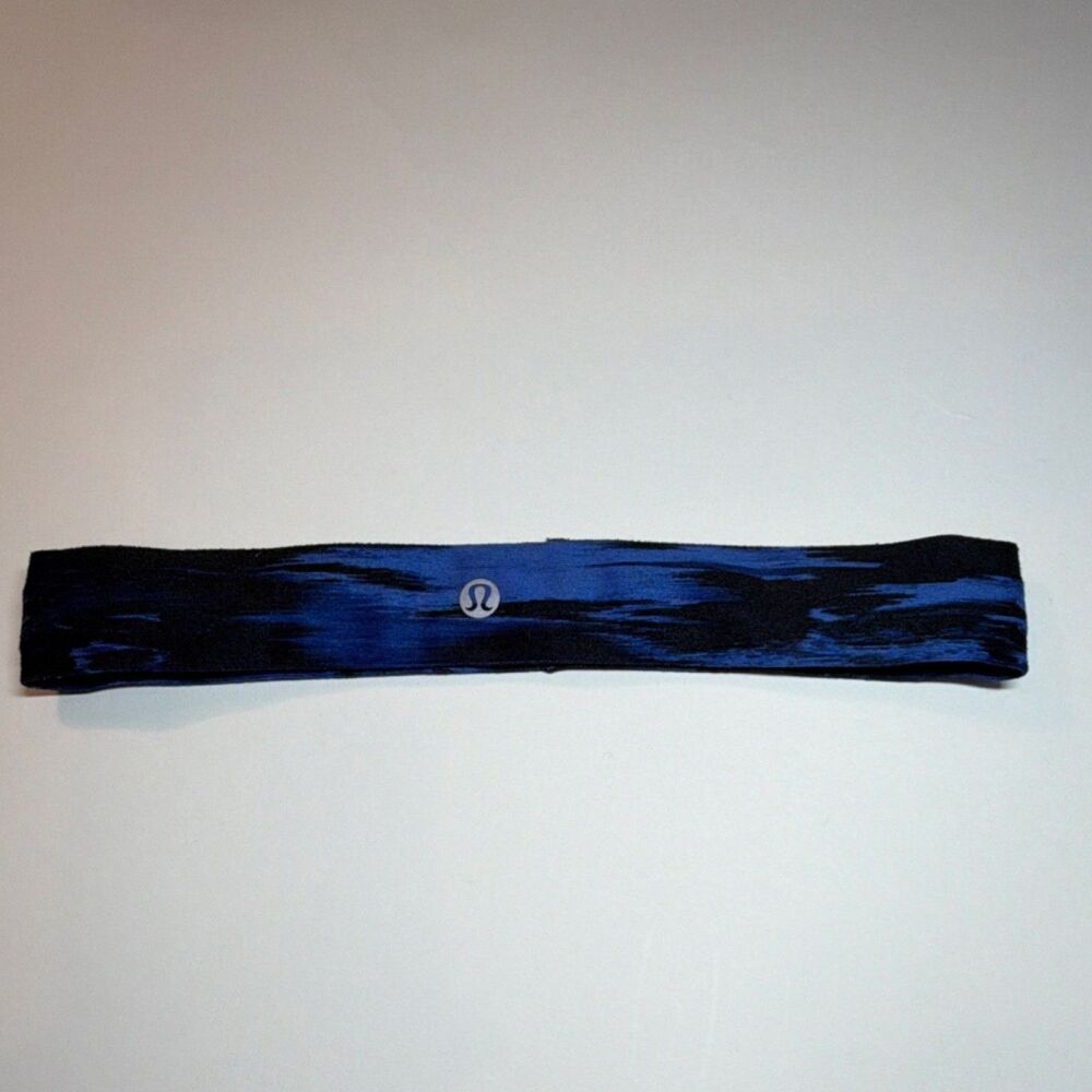 1.25” Lululemon Blue Black Abstract Headband